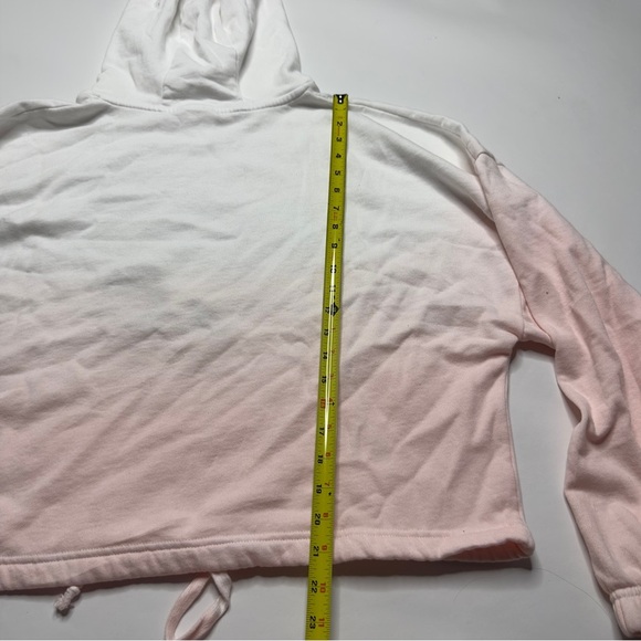 Beauty Is Found Within XL Women's Disney Crop Sweatshirt Ombre Belle Pink NEW - Picture 4 of 12